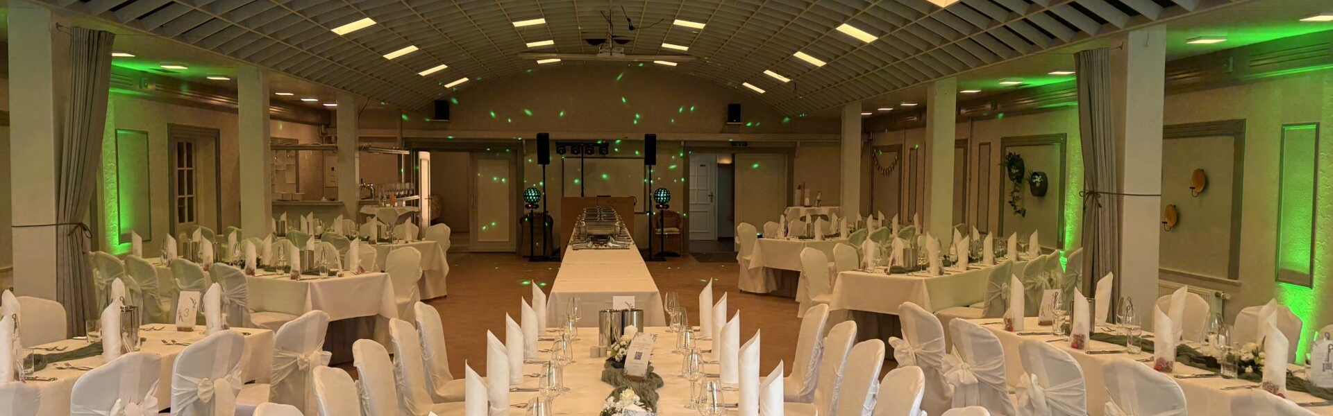 DJ Florian Simon | Hochzeit-DJ | Paulsen's Bohmstedt 1